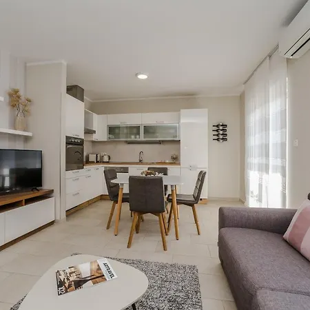 Karla 公寓 扎达尔