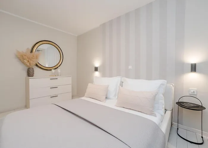 Karla Apartman Zára