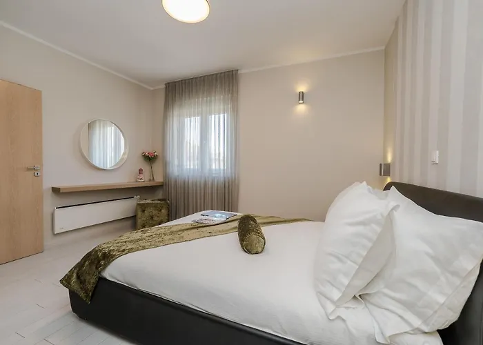 Karla Apartman Zára