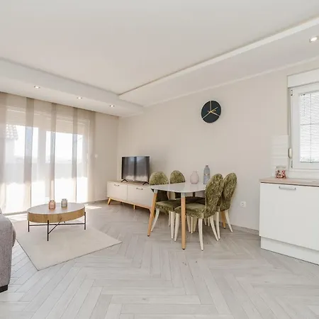 Apartment Karla Zadar