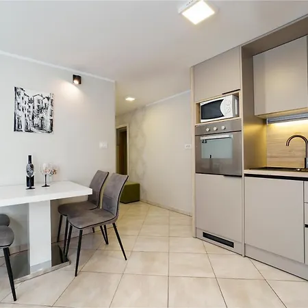 Karla Apartment