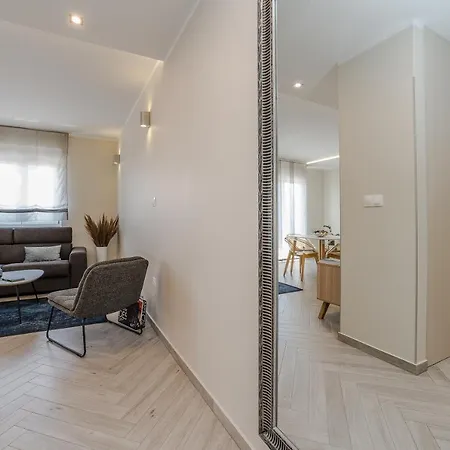 Karla Apartment