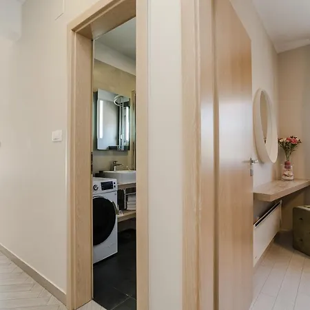Karla Apartment