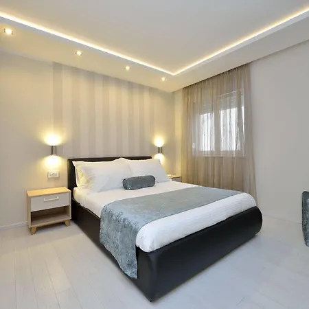 Karla Apartment *